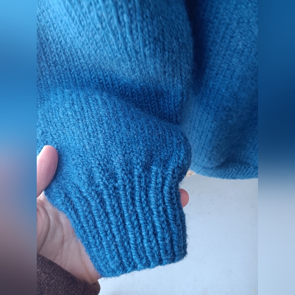 Handknit Wool Snowflake Fair Isle Sweater - Picture 6 of 7